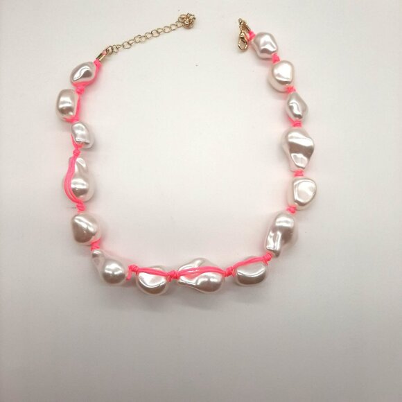 NEON PINK NATURAL SHAPE PEARL NECKLACE PEARLS CORDED  BRIGHT adjustable chocker - Picture 1 of 1